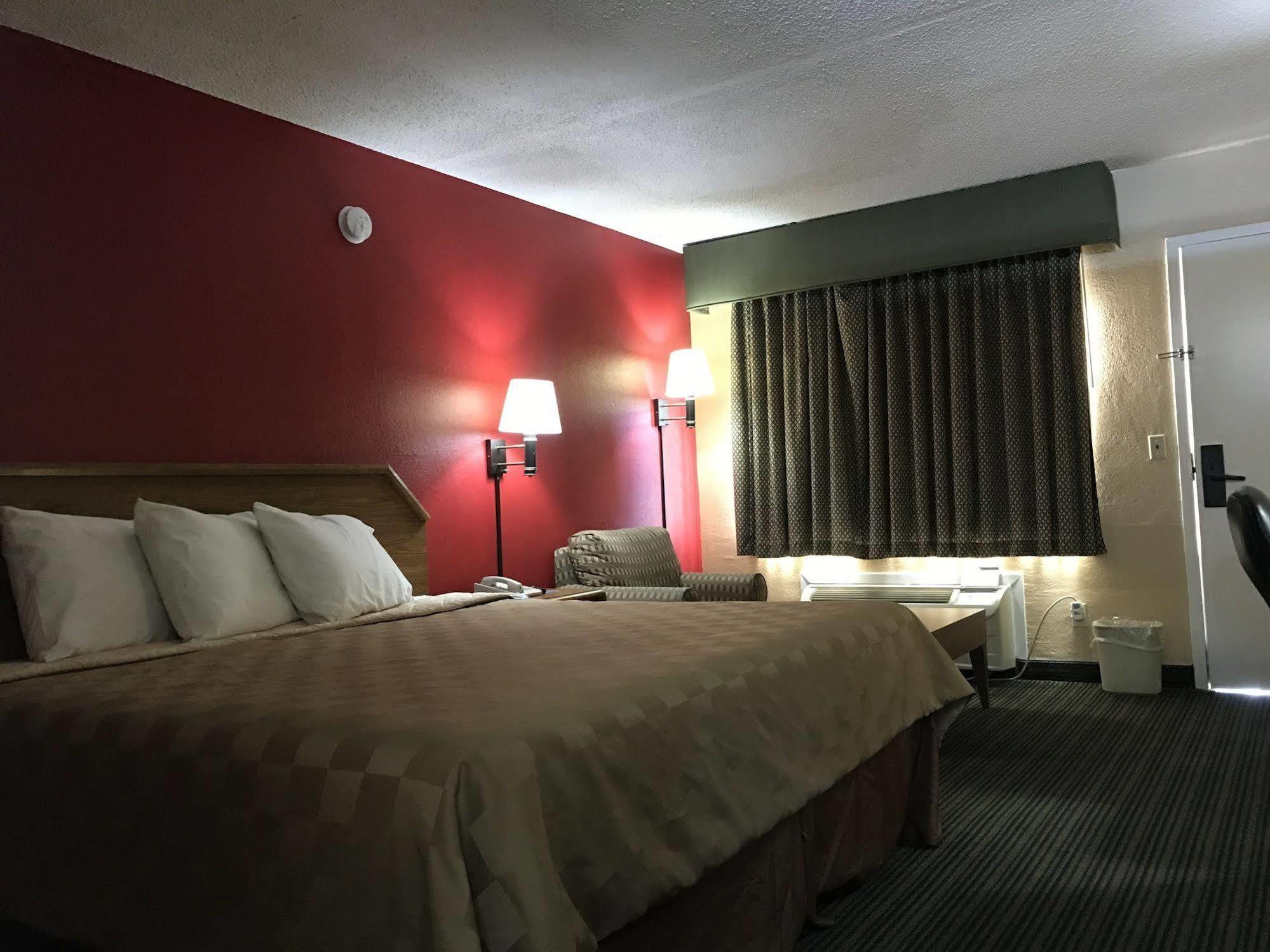 Rodeway Inn Hazlehurst Exteriör bild